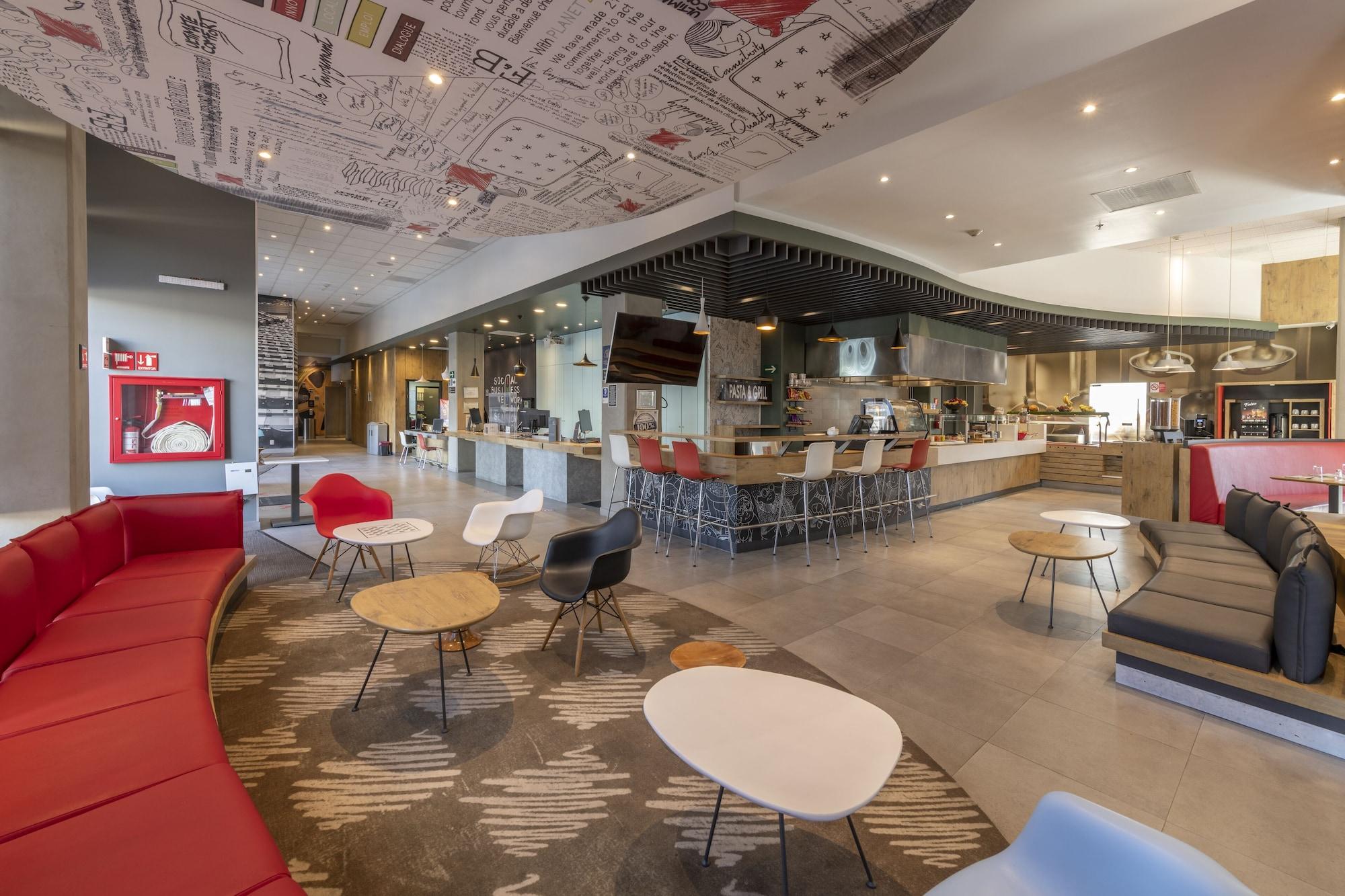 Vista Lobby ibis Queretaro