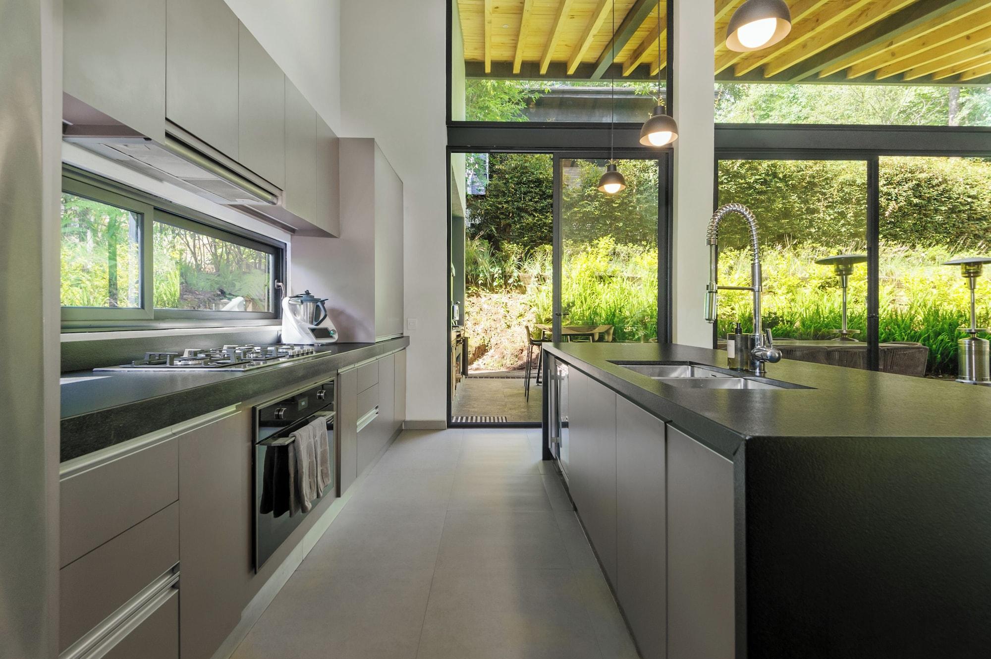 Equipamiento de Habitación Casa Helechos Amazing Architechture