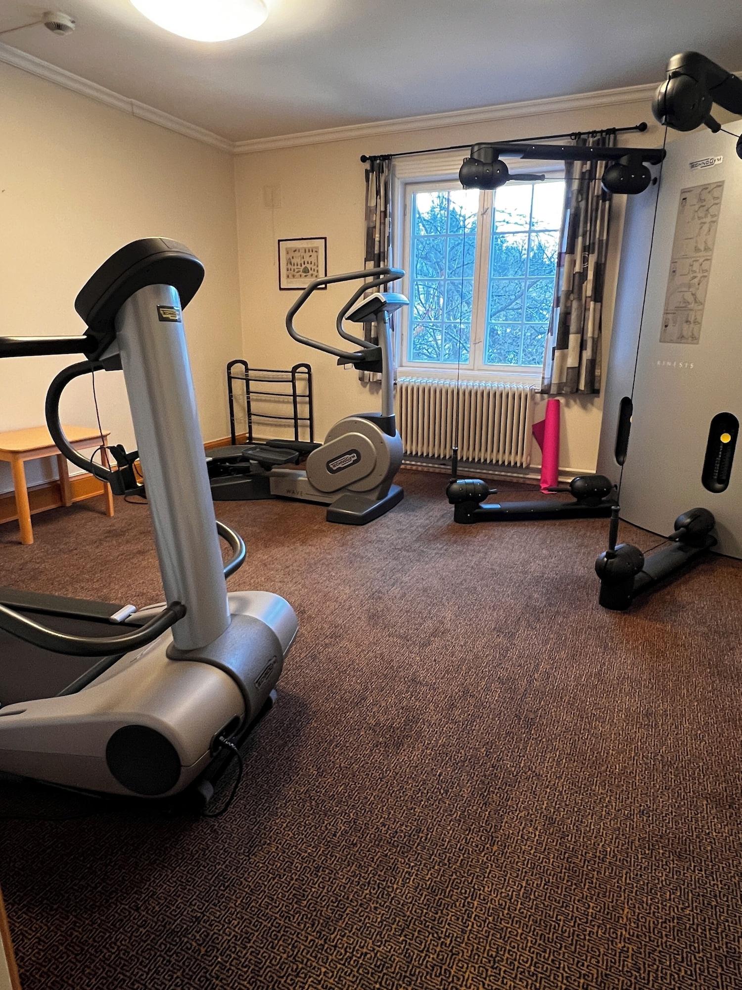 Gimnasio Øvre Sem Gård