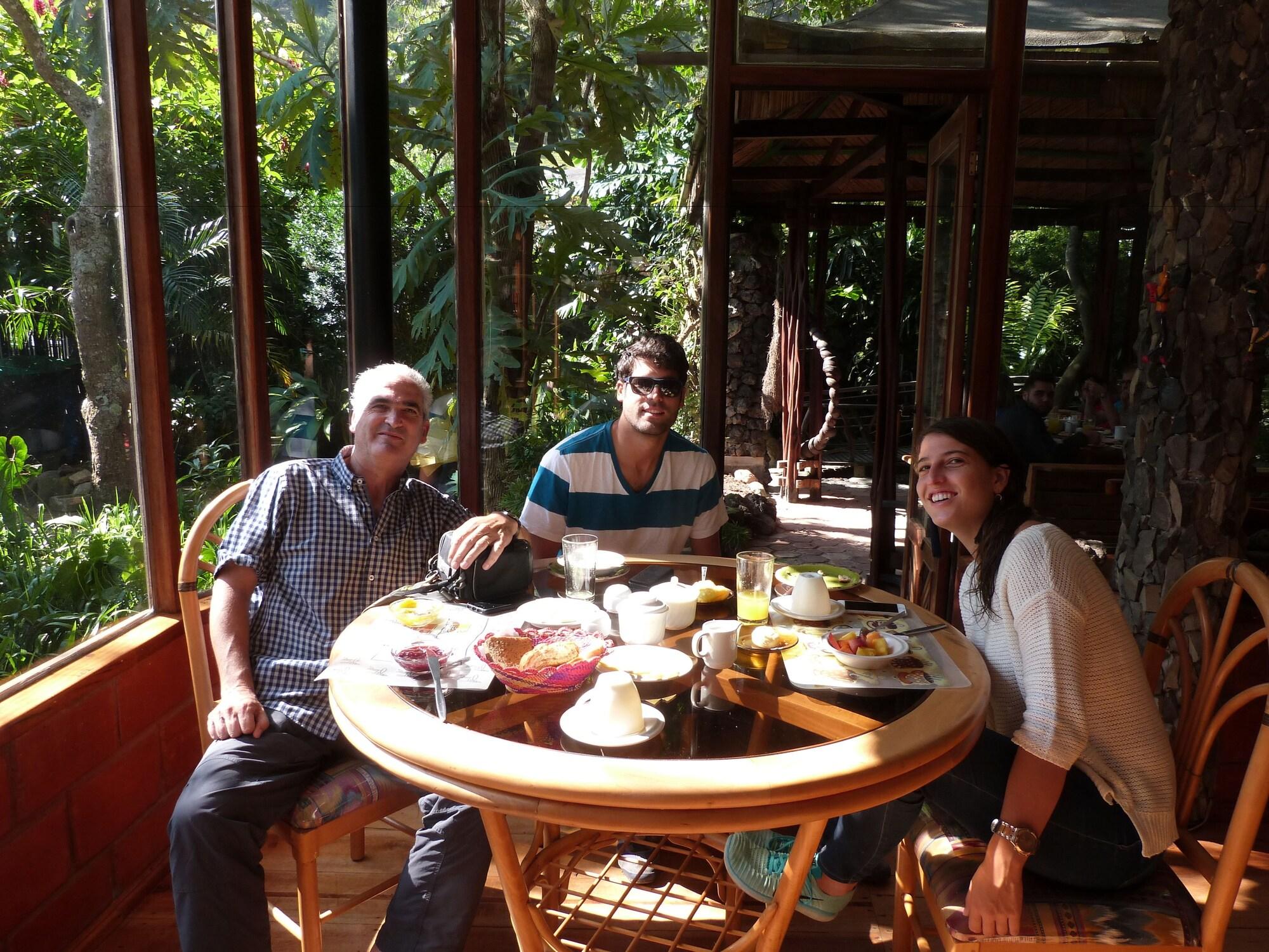 Bar/Salón Isla de Baños Hosteria y Spa