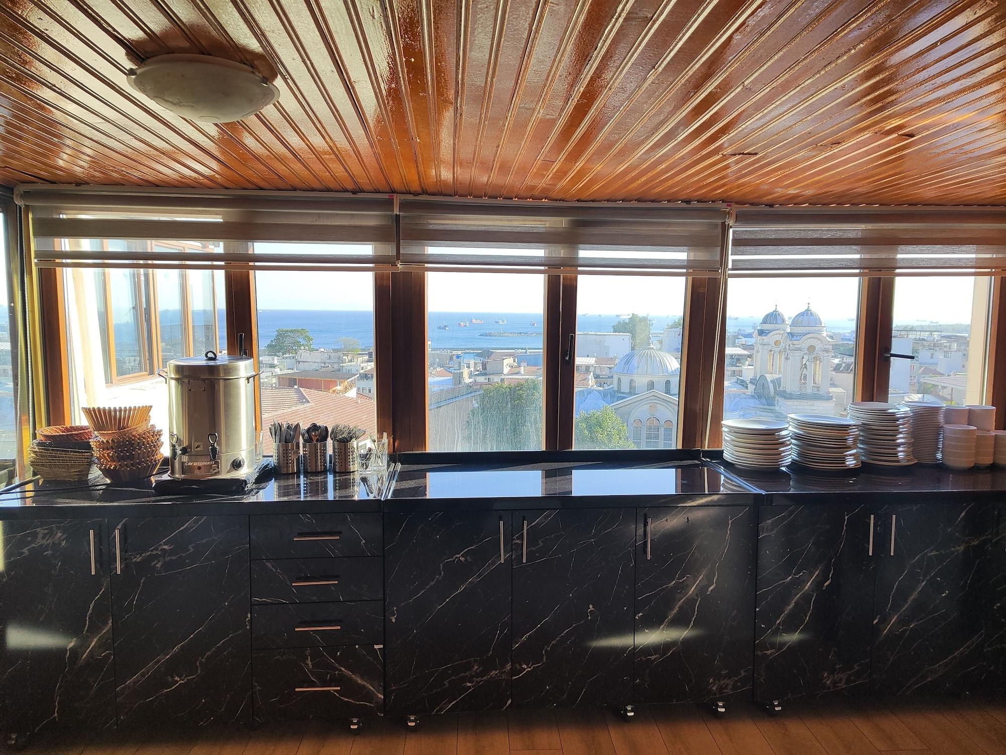 Restaurant Hotel Grand Liza