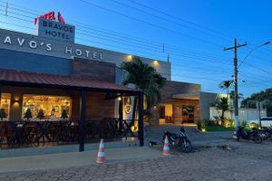 Alojamiento - Bravo´s Hotel