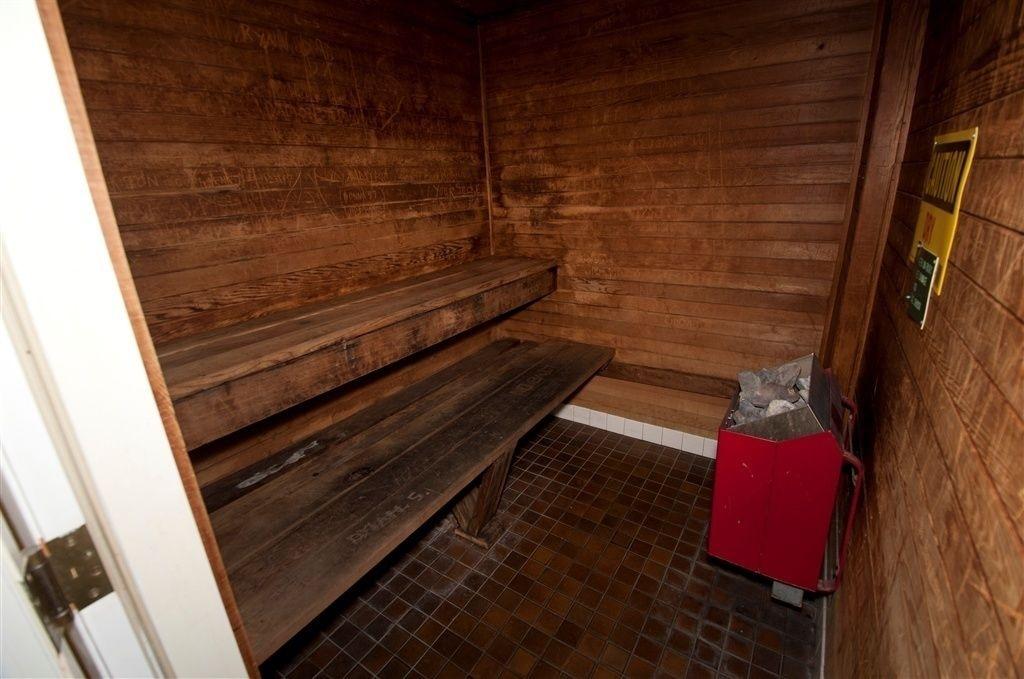 Spa Cedarwood Inn of Ashland