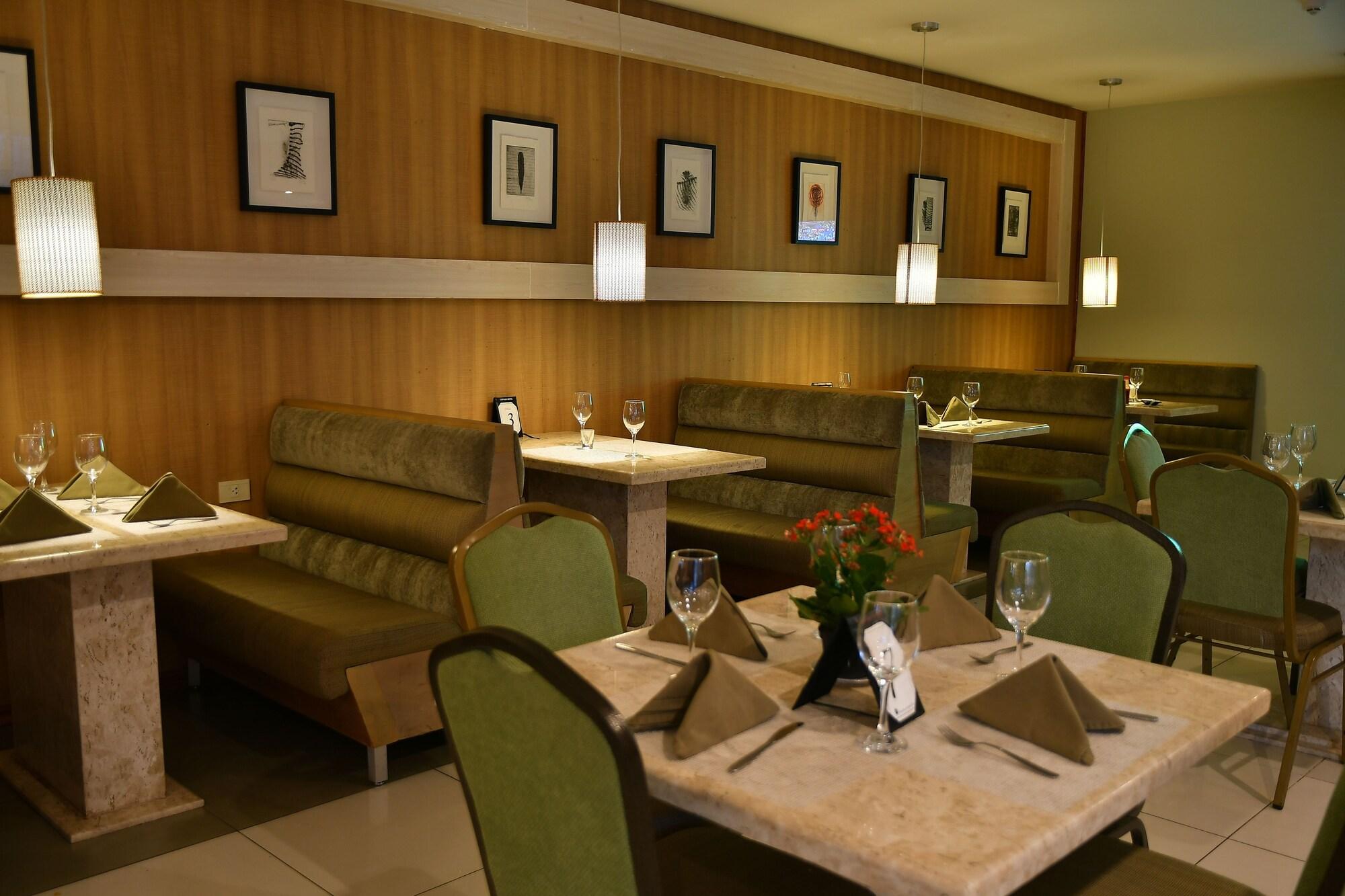 Restaurant Convair Hotel
