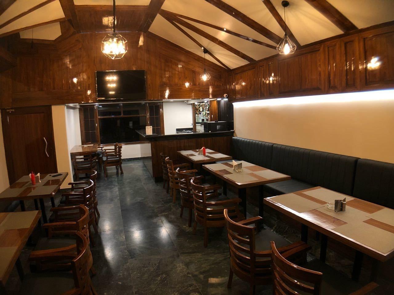 Bar/Salón Hotel Himalayan Escape