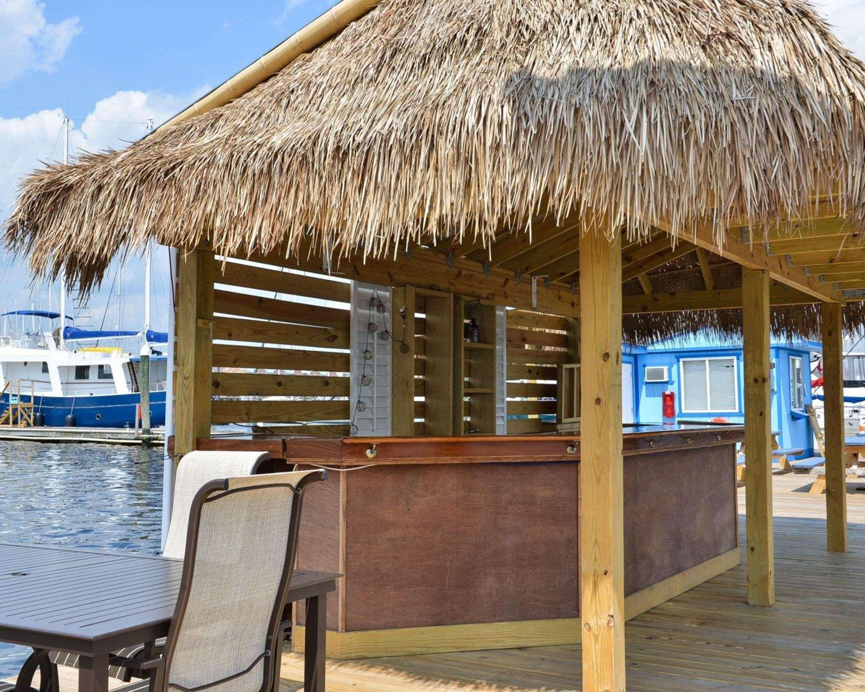 Vista Exterior The Inn at Henderson's Wharf, an Ascend Collection Hotel