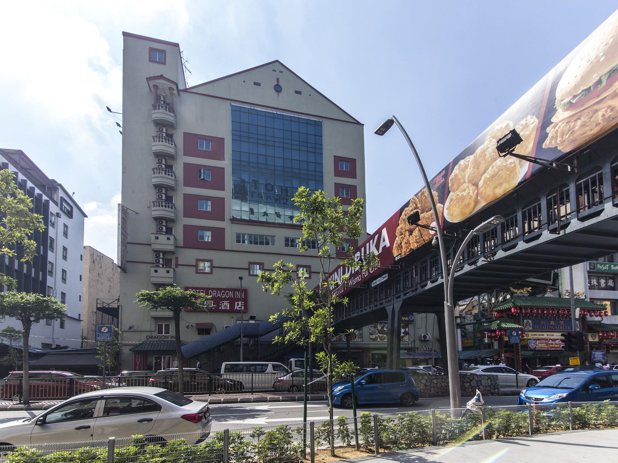 Vista Exterior Dragon Inn Premium Hotel
