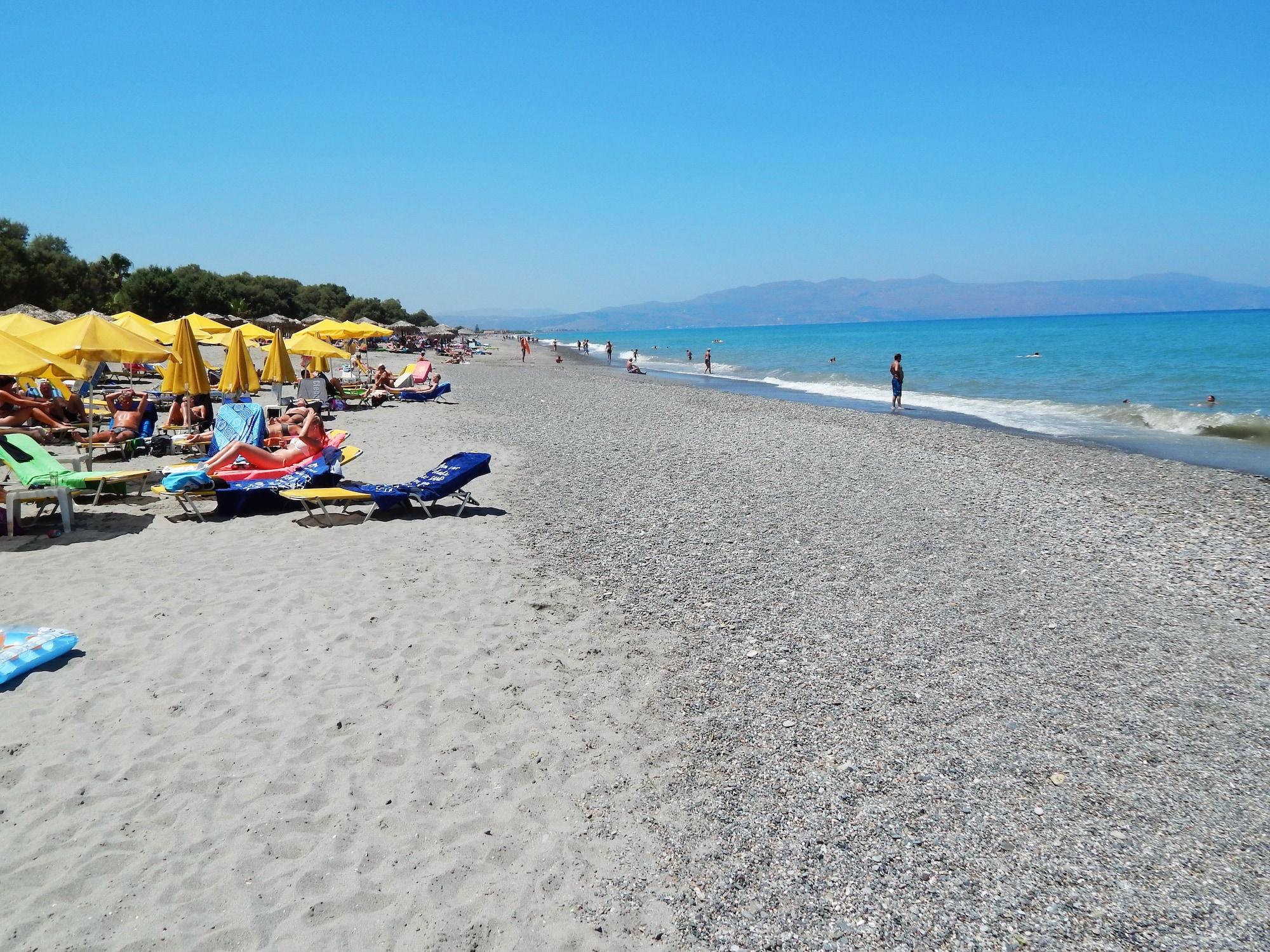 Playa Apollon Studios & Apartments