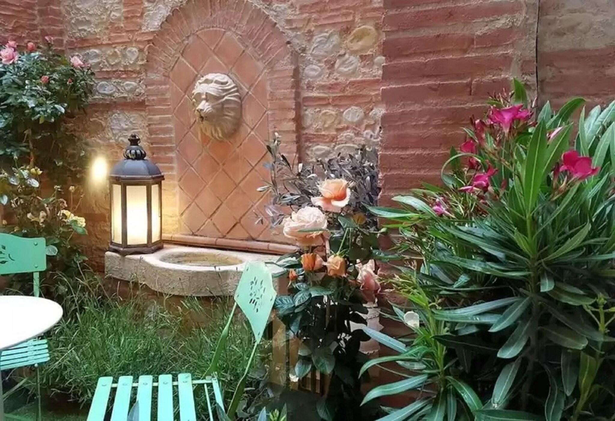 Varios Ha Tel Des Arts