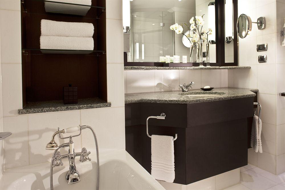 Hotel Paris Marriott Champs Elysees Hotel