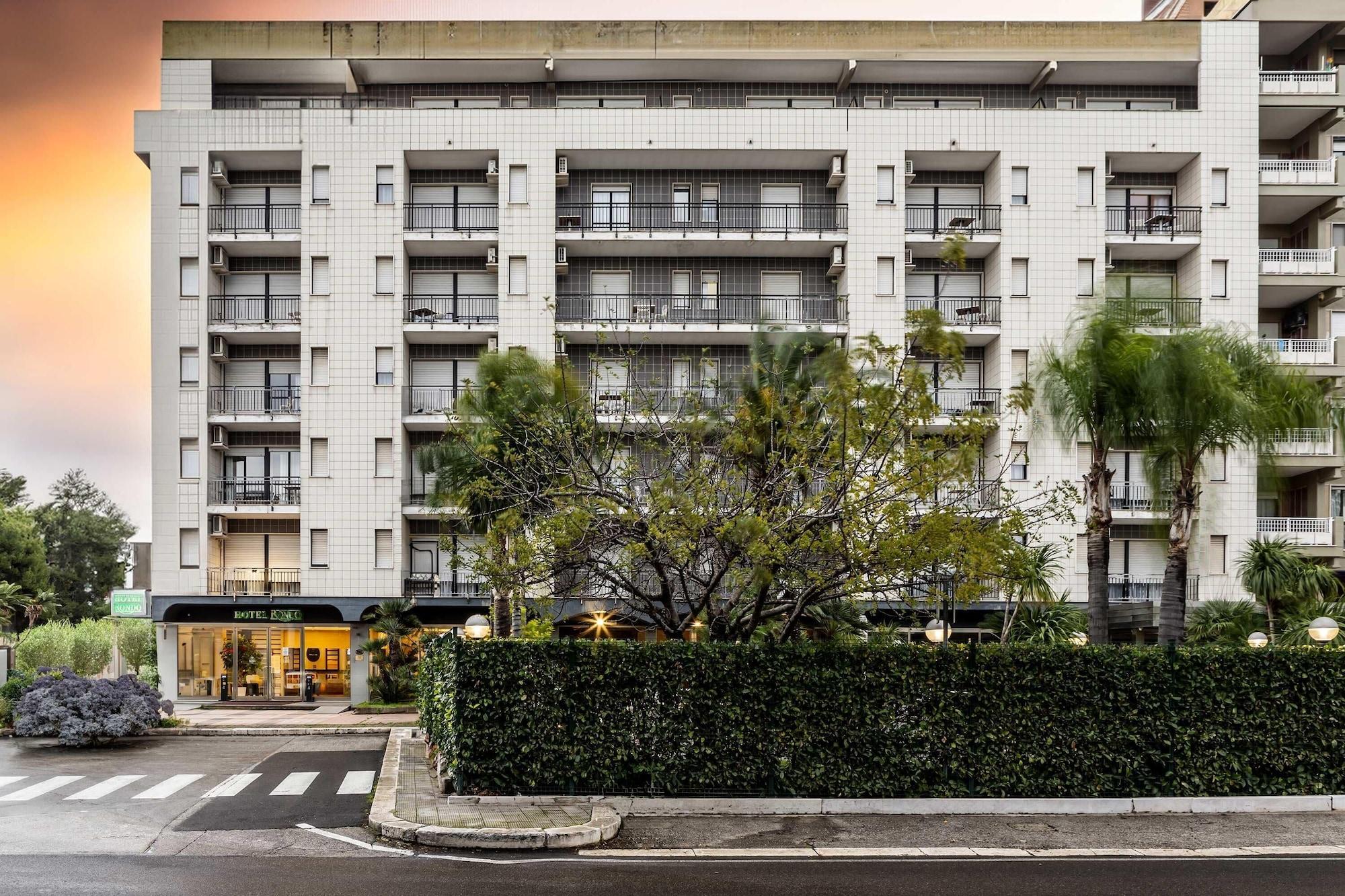 Vista Exterior B&B Hotel Bari Rondò