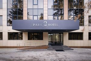 Alojamiento - Park Hotel Almaty