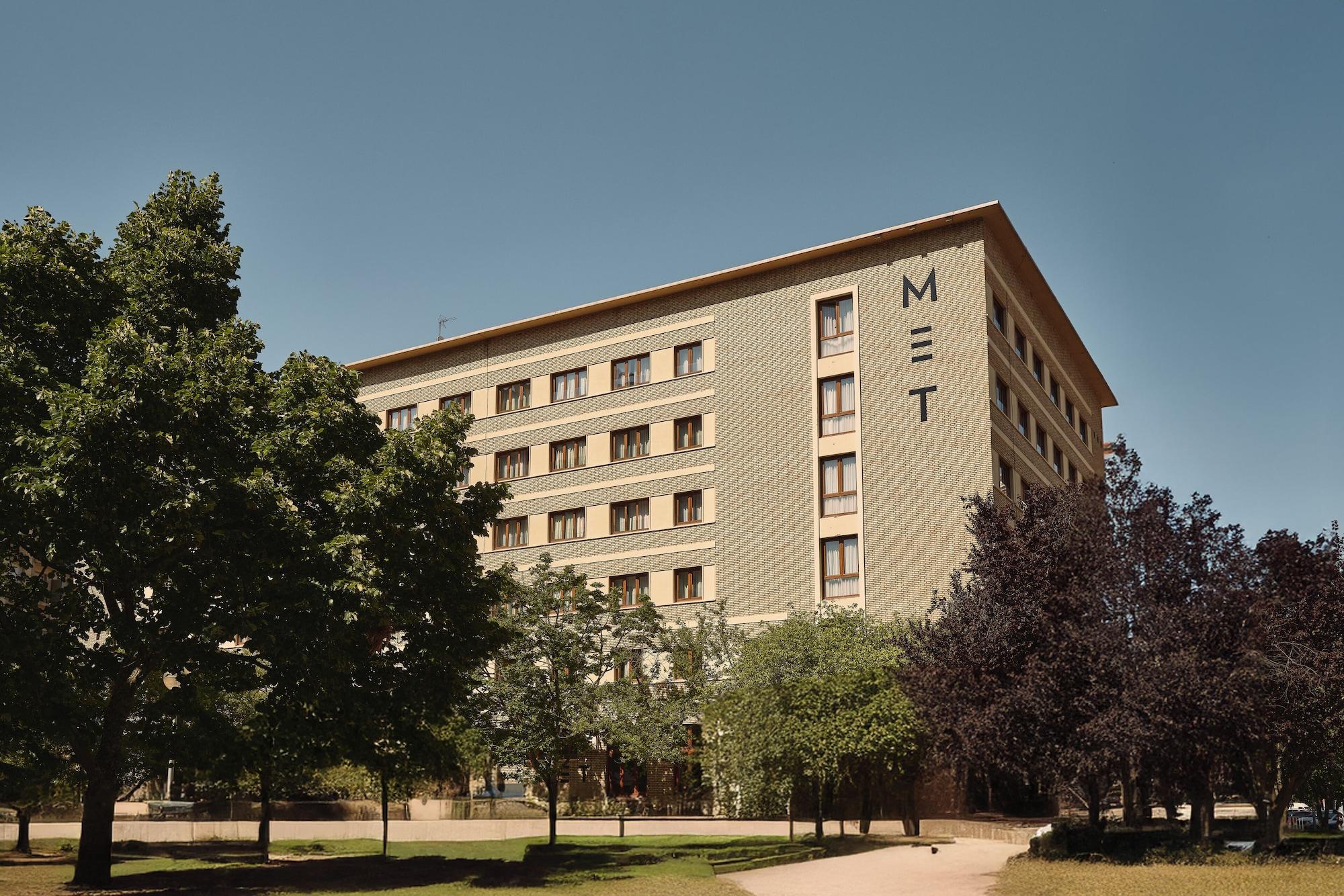 Vista Exterior MET Pamplona