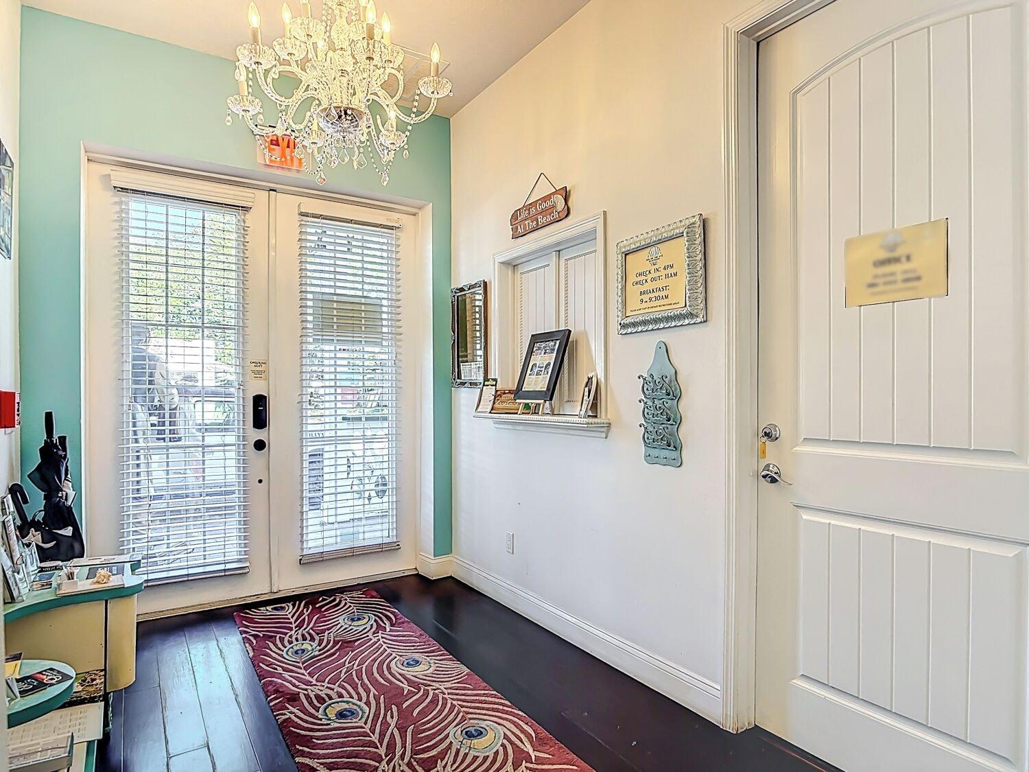 Vista Lobby Inn On the Avenue