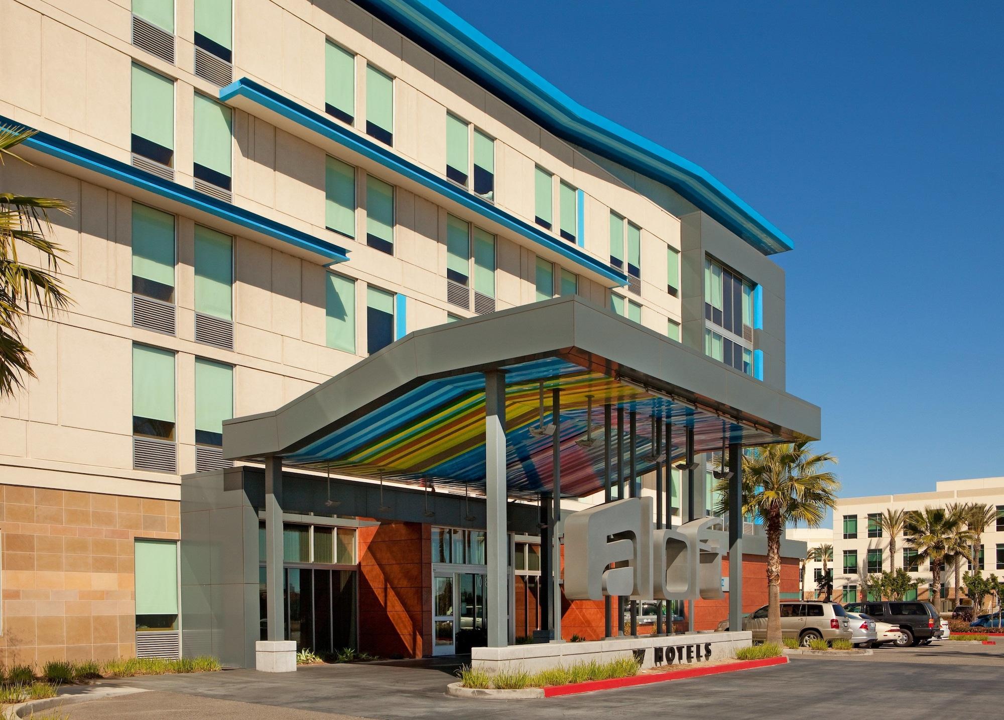 Vista Exterior Aloft Ontario-Rancho Cucamonga