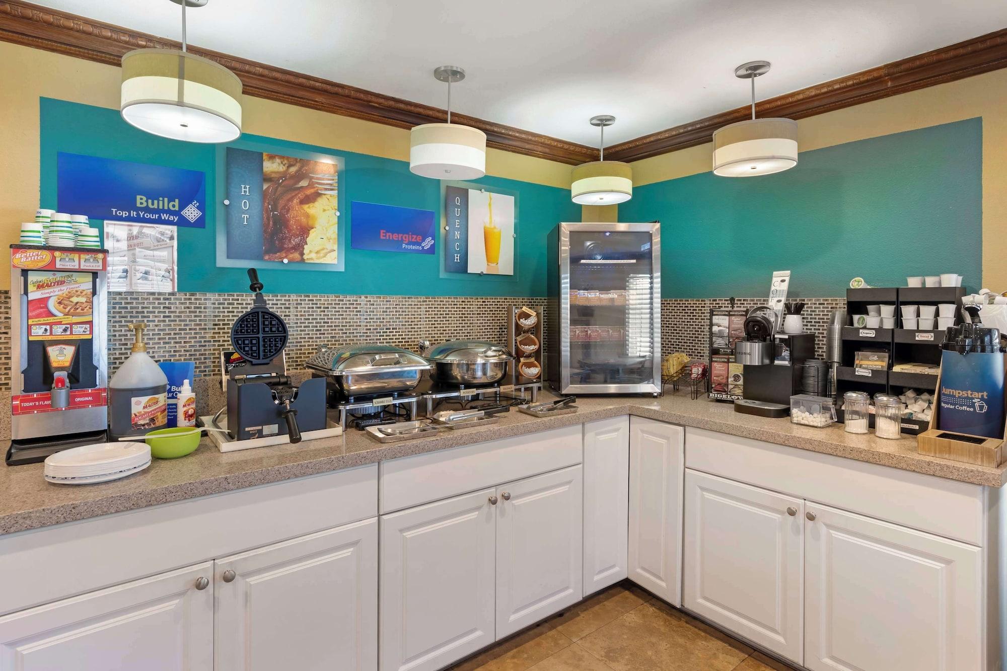 Restaurant Best Western Harbour Inn & Suites Huntington - Sunset Beach