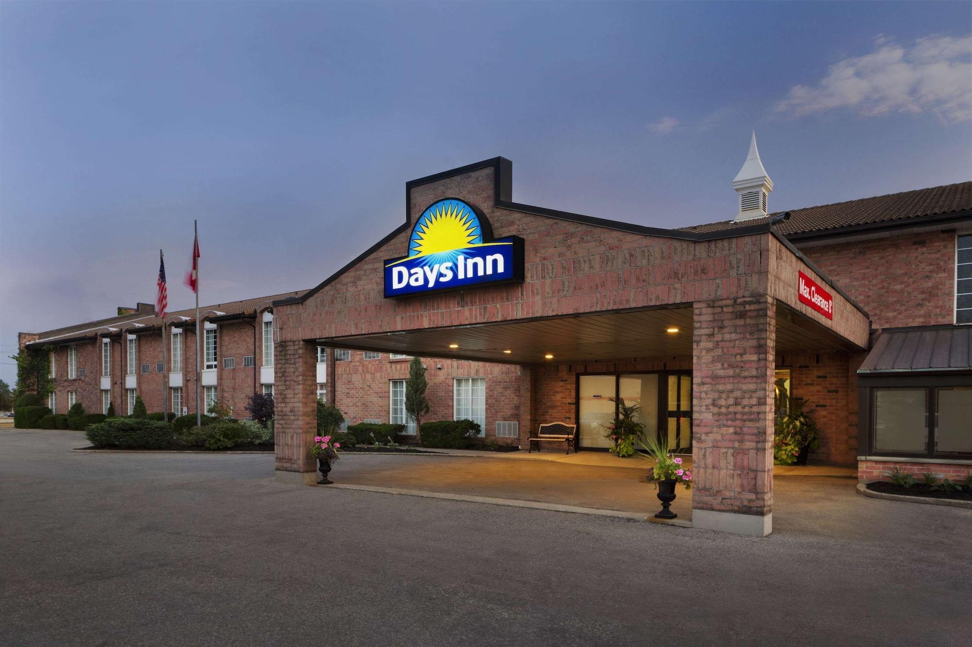 Vista Exterior Days Inn by Wyndham Brantford