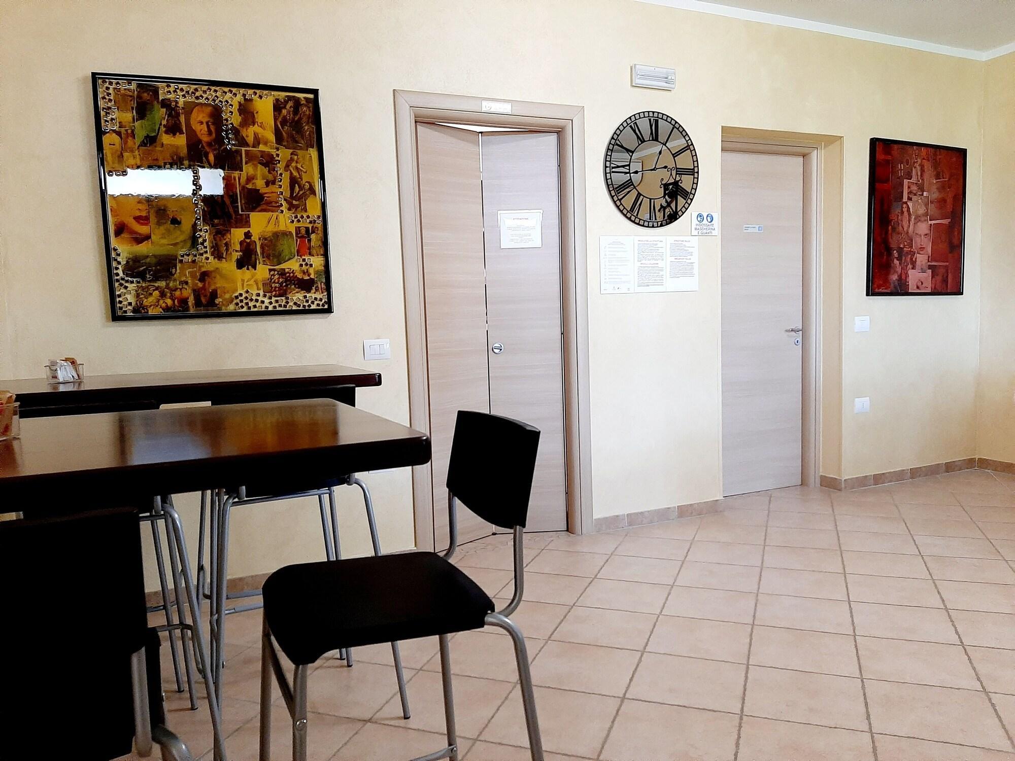 Vista Lobby Memo's Affittacamere