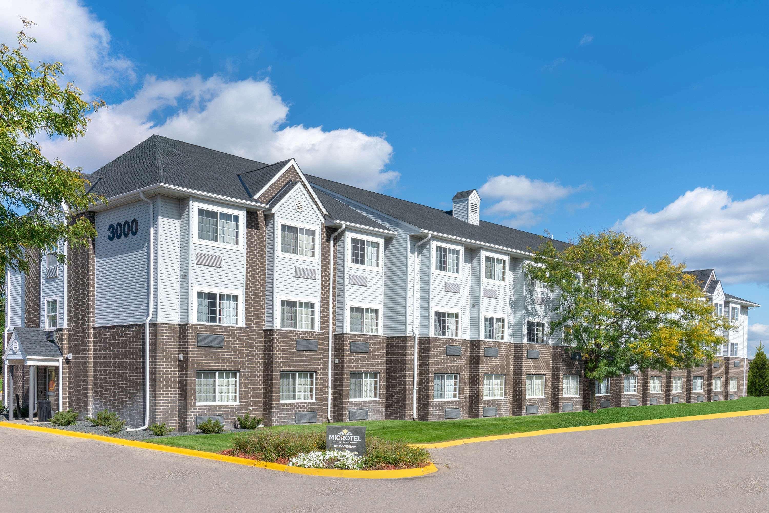 Vista Exterior Microtel Inn & Suites by Wyndham Eagan/St Paul