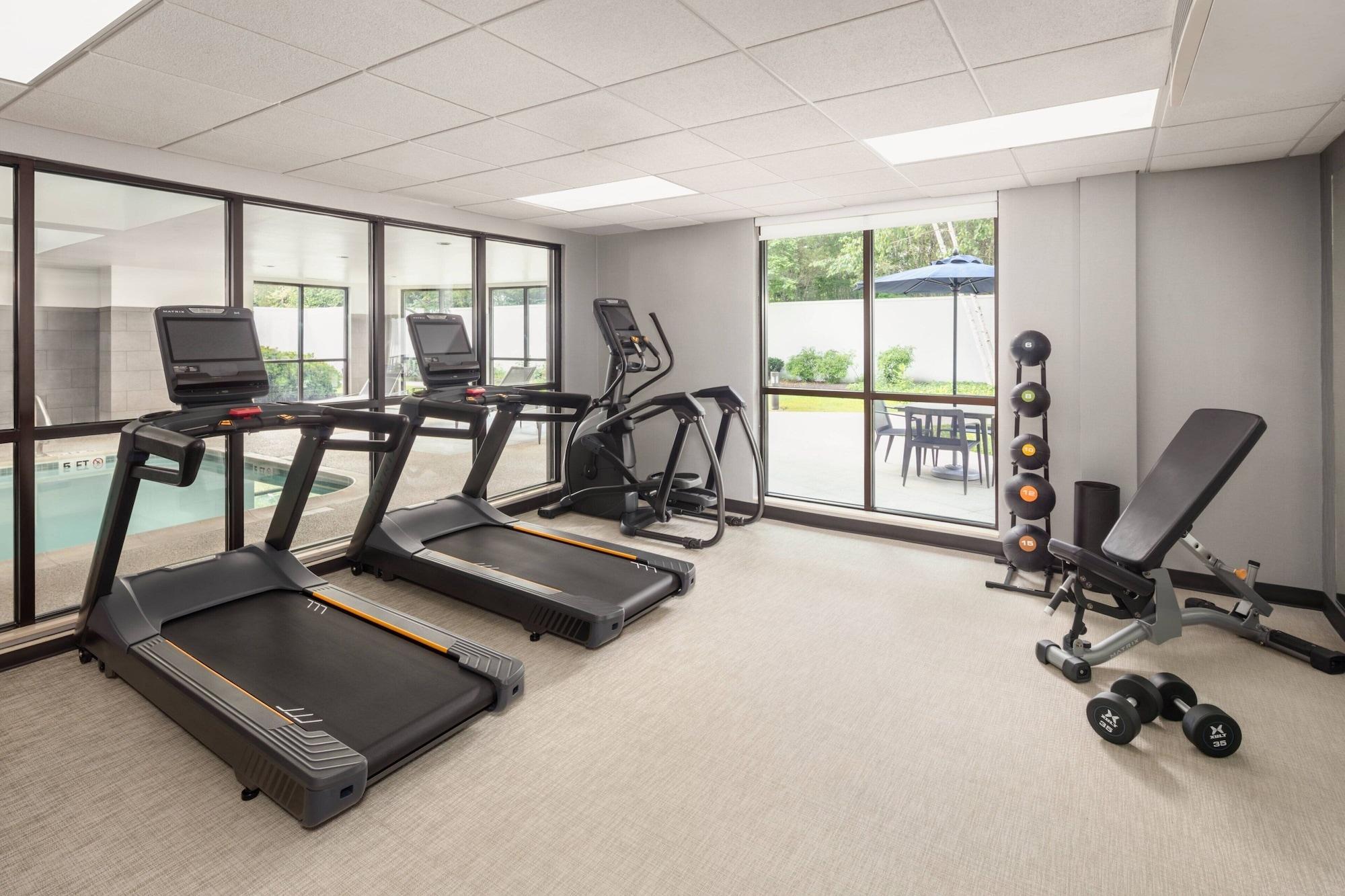 Gimnasio Courtyard by Marriott Portland Airport