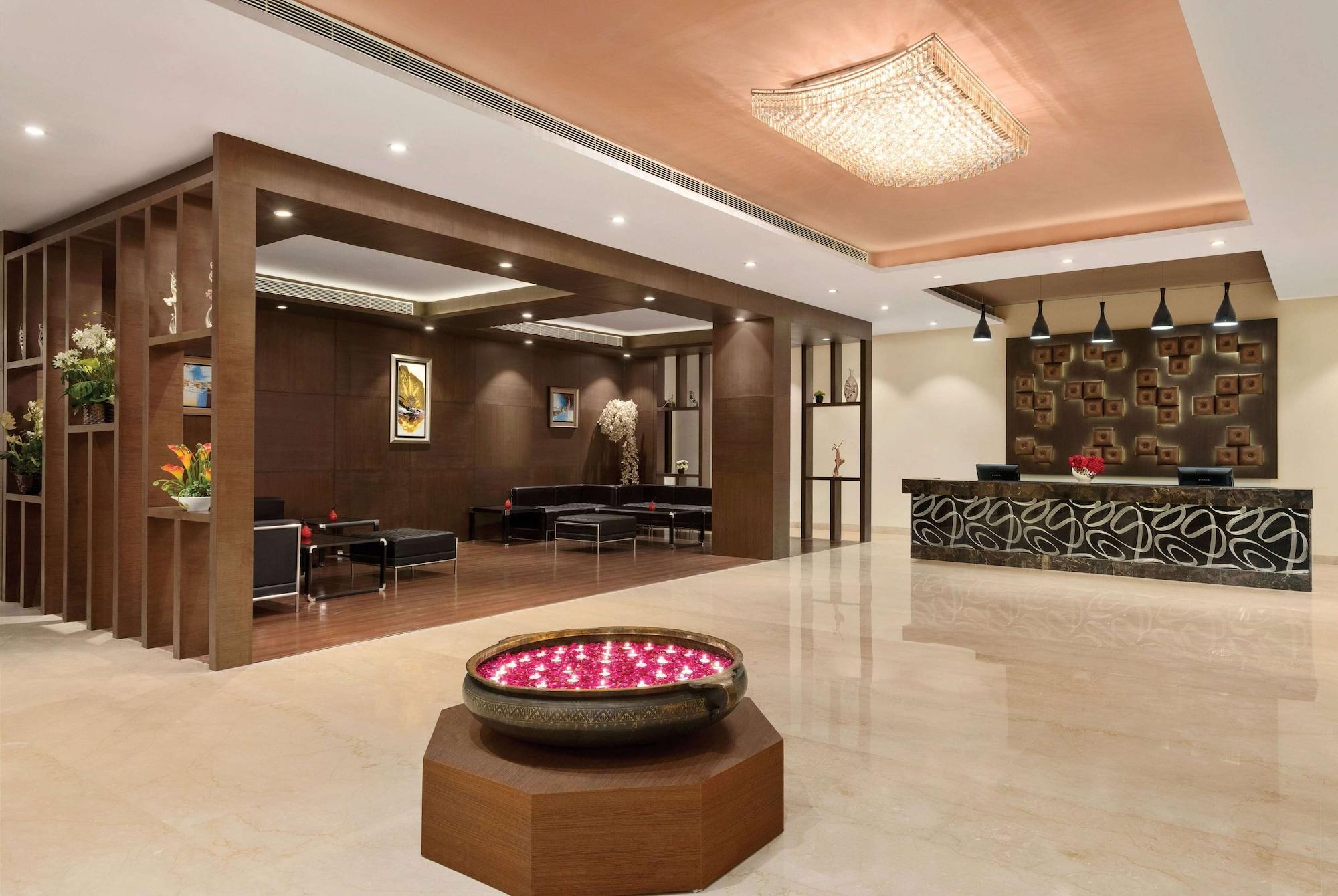 Vista Lobby Ramada by Wyndham Neemrana