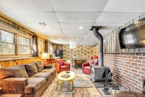 Alquiler Vacacional - Lakefront Home w/ Private Beach in Rhinelander!