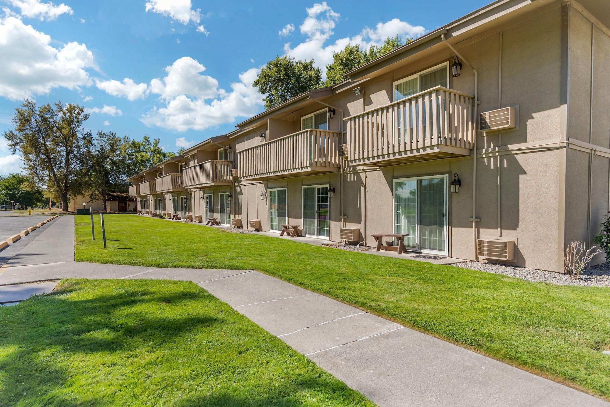 Vista Exterior Quality Inn Umatilla - Hermiston