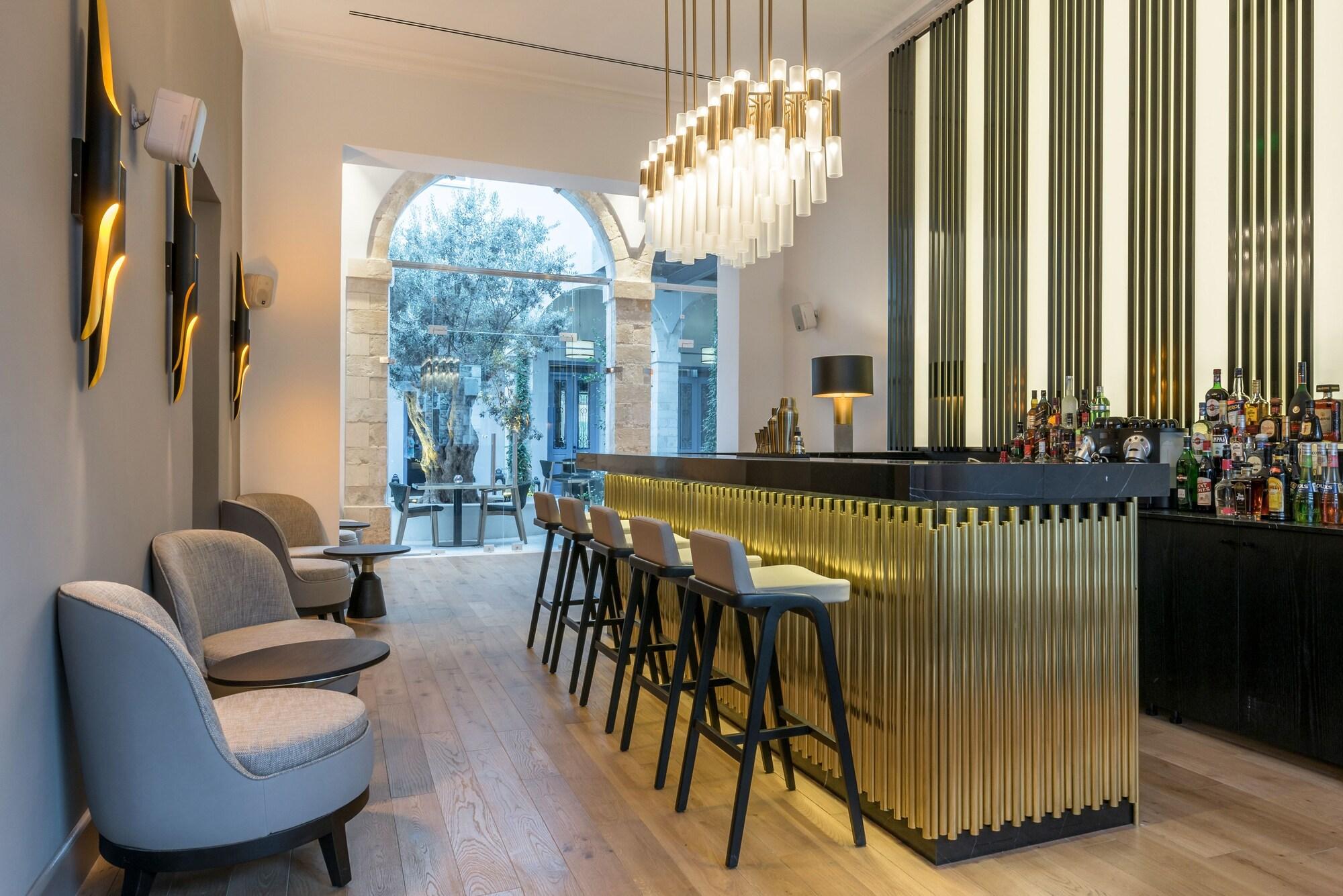 Bar/Salón S Paul Hotel