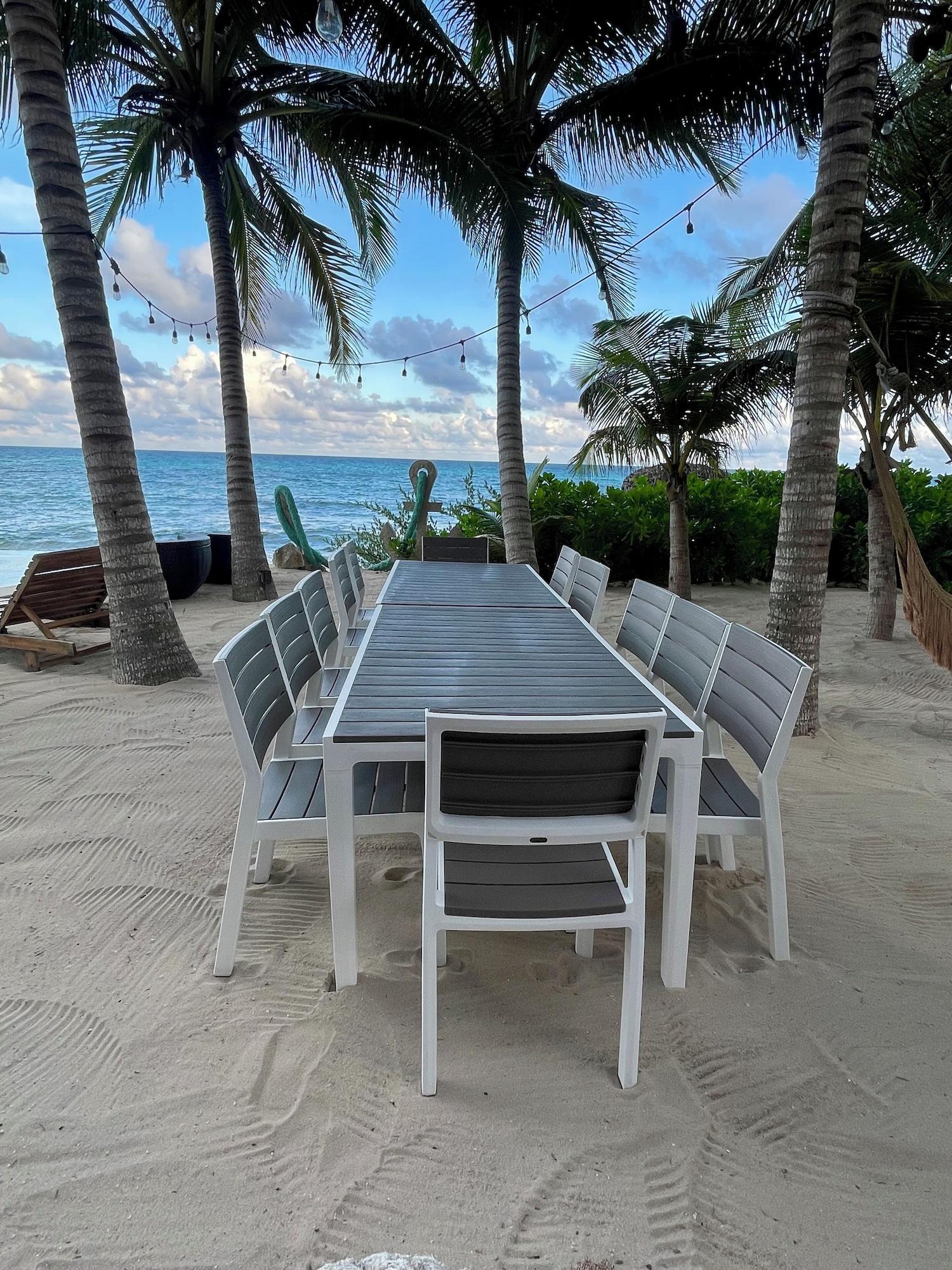 Playa Angelina 28 Beachfront and Family Apartments - Modern and Relaxing Long Stays (20 min from Cancun Airport)