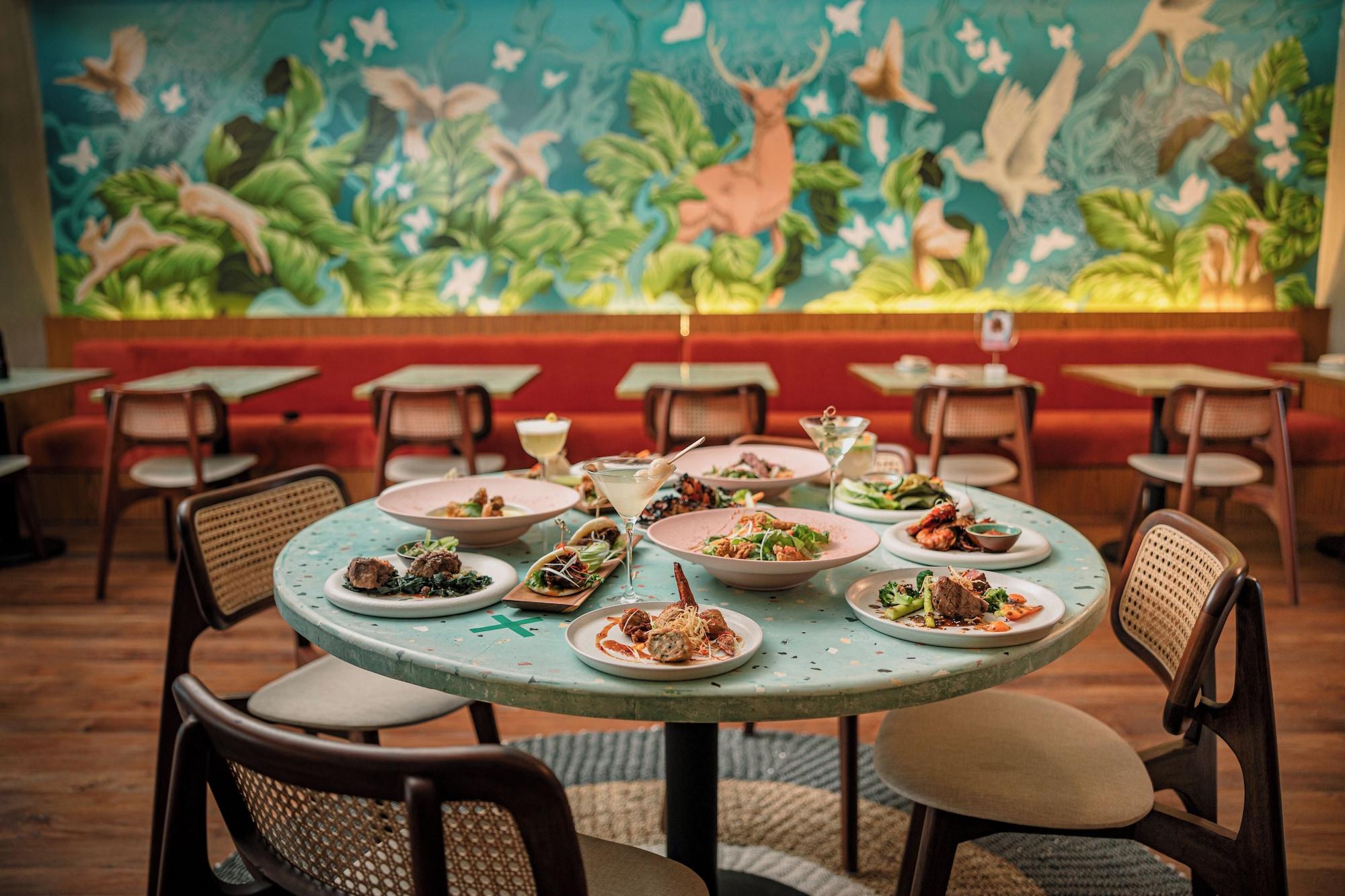 Restaurant IZE Seminyak by LifestyleRetreats