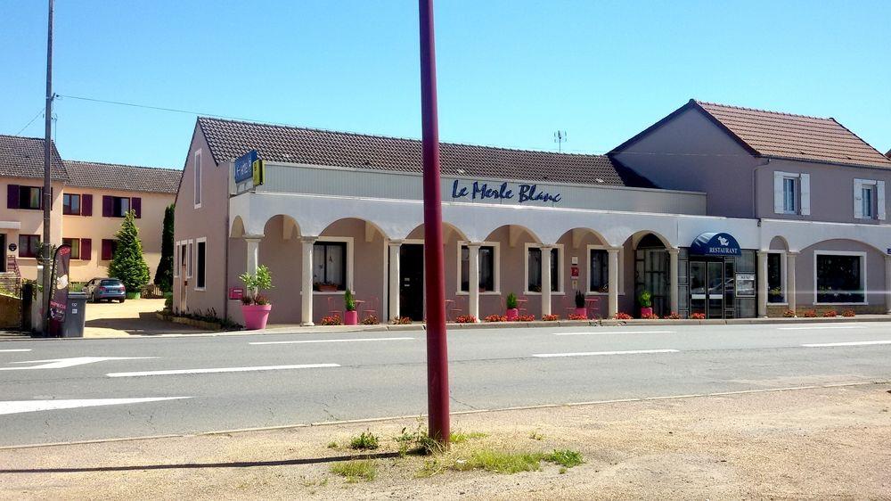 Varios Hotel Le Merle Blanc