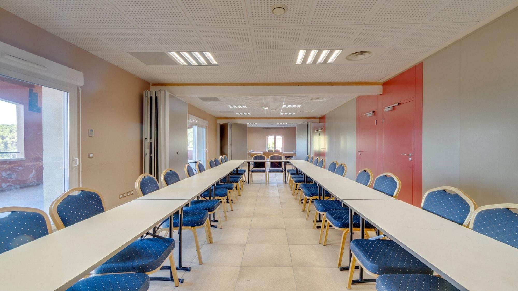 Sala de Reuniones Vacancéole Le Domaine de Camiole