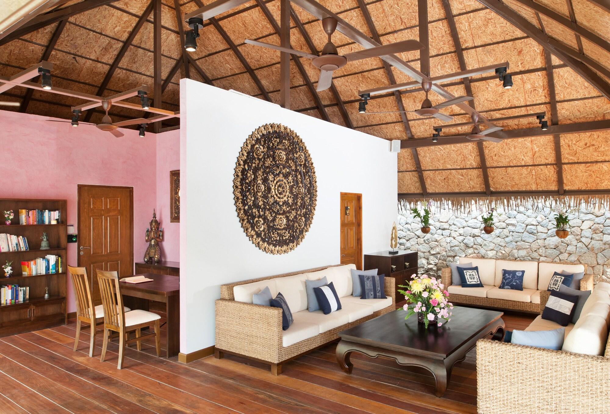 Vista Lobby Shanaya Residence Ocean View Kata
