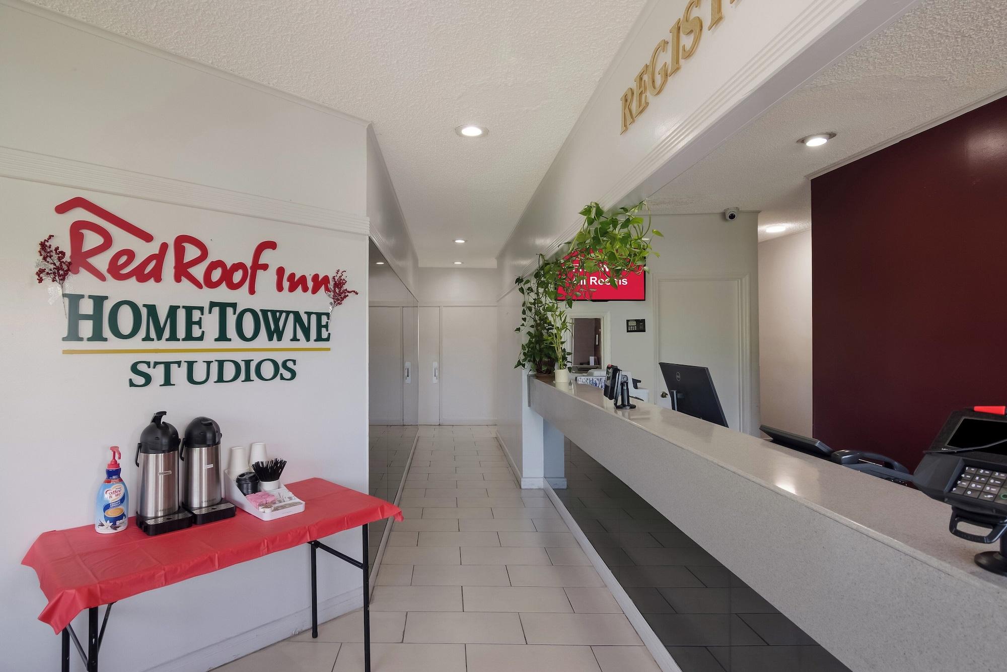 Vista Lobby Red Roof Inn Vero Beach - I-95