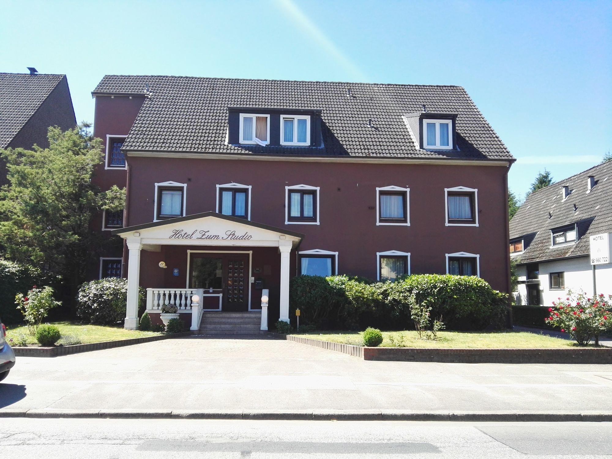 Vista Exterior Hotel zum Studio