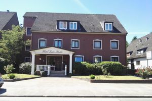 Alojamiento - Hotel zum Studio