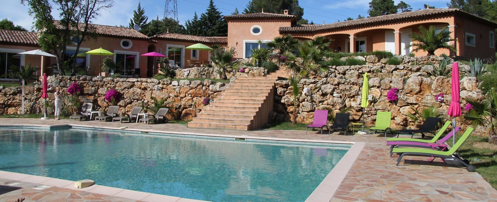 Varios Chambres d'Hôtes Mas des lys