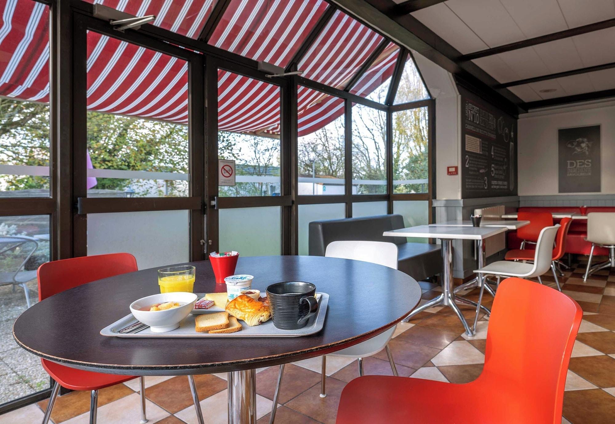 Restaurant B&B HOTEL Niort Sud Venise Verte
