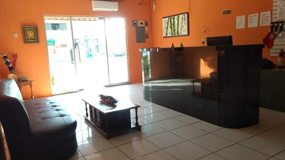Vista Lobby Hotel La Avenida