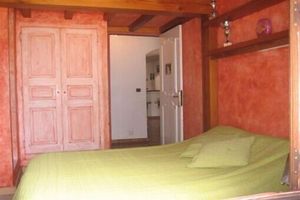 Alquiler Vacacional - Traditional Provencal stone villa located in the middle of the vineyards