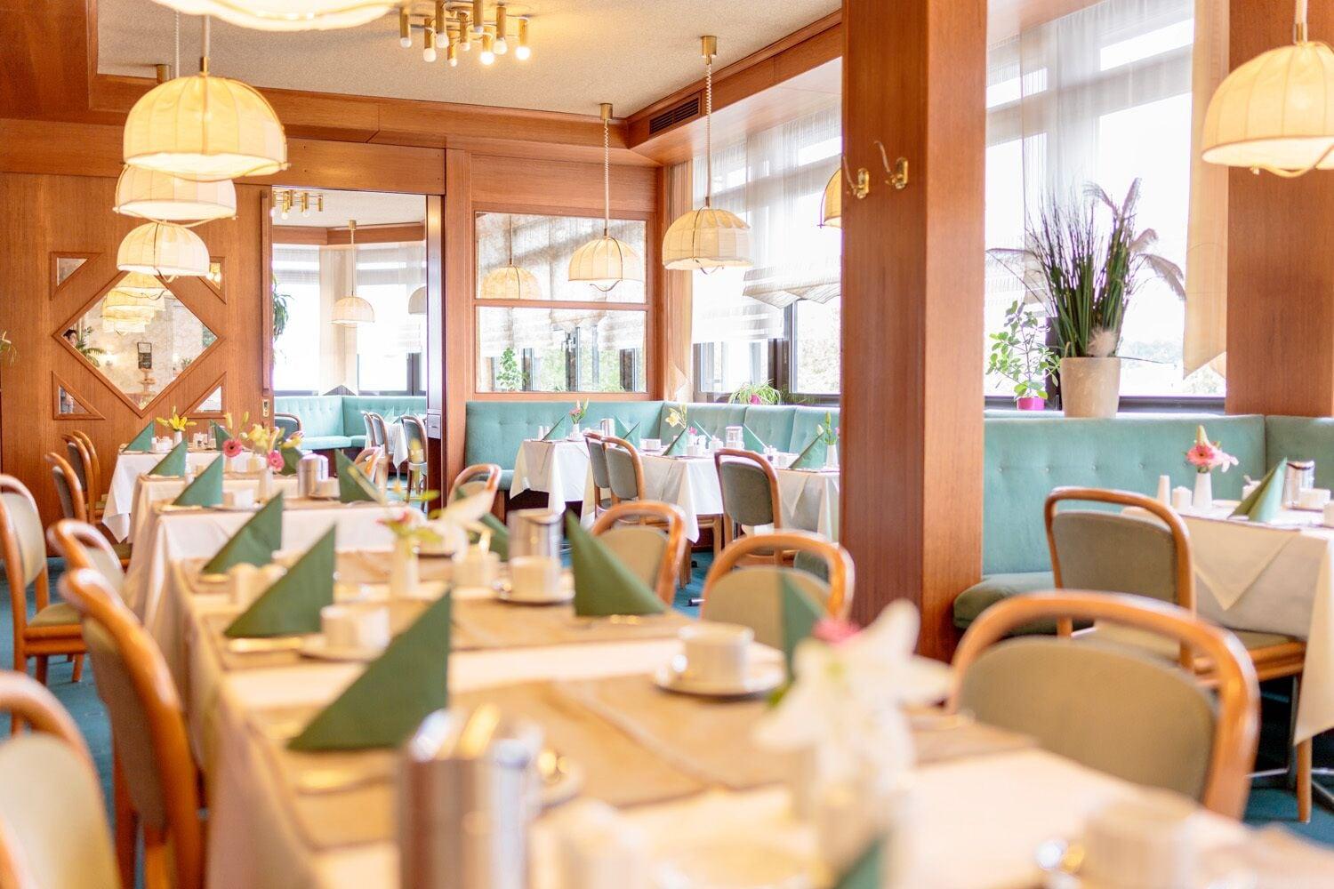 Restaurant Best Living Hotel Arotel