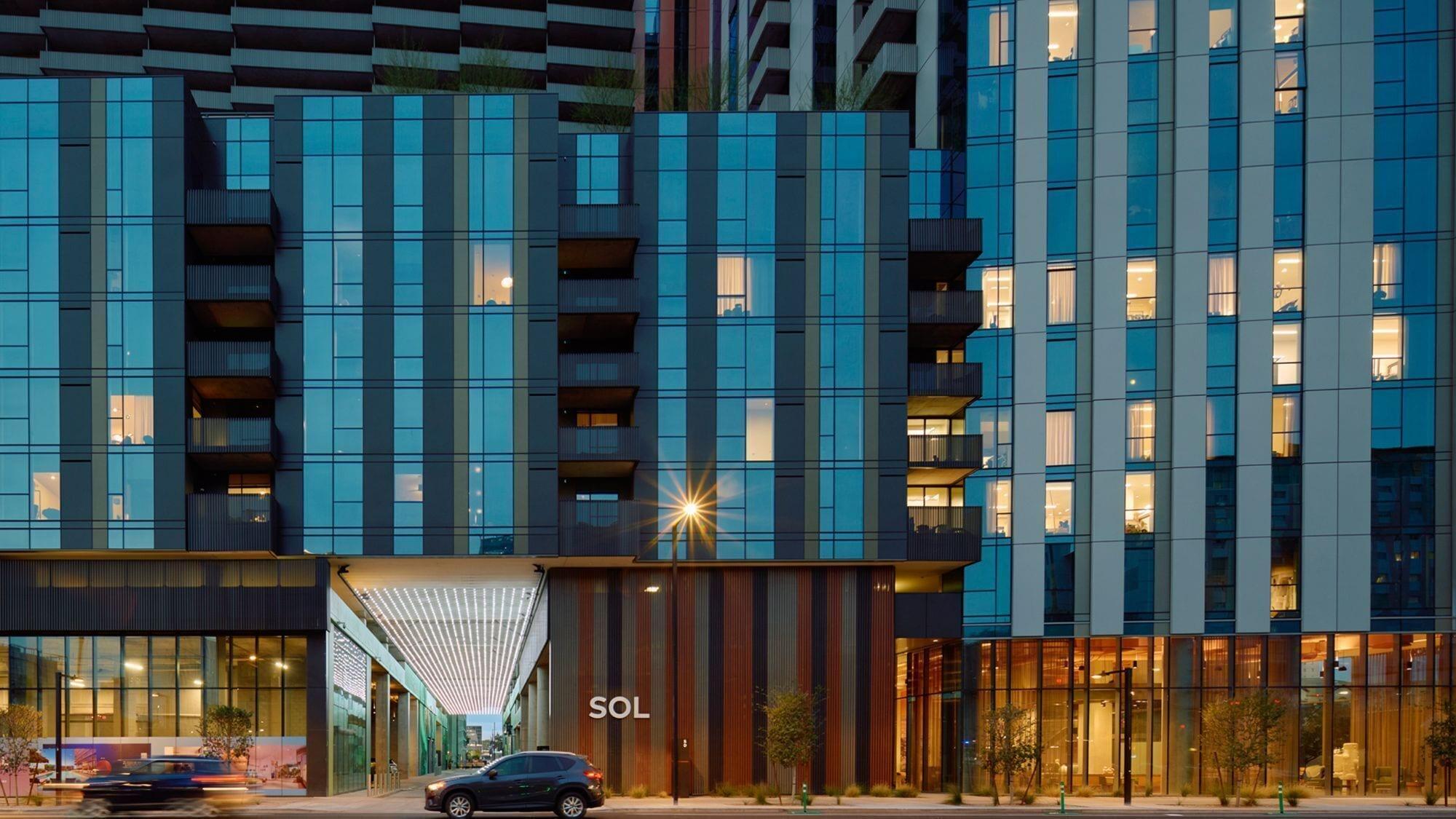 Vista Exterior Sentral Sol Modern
