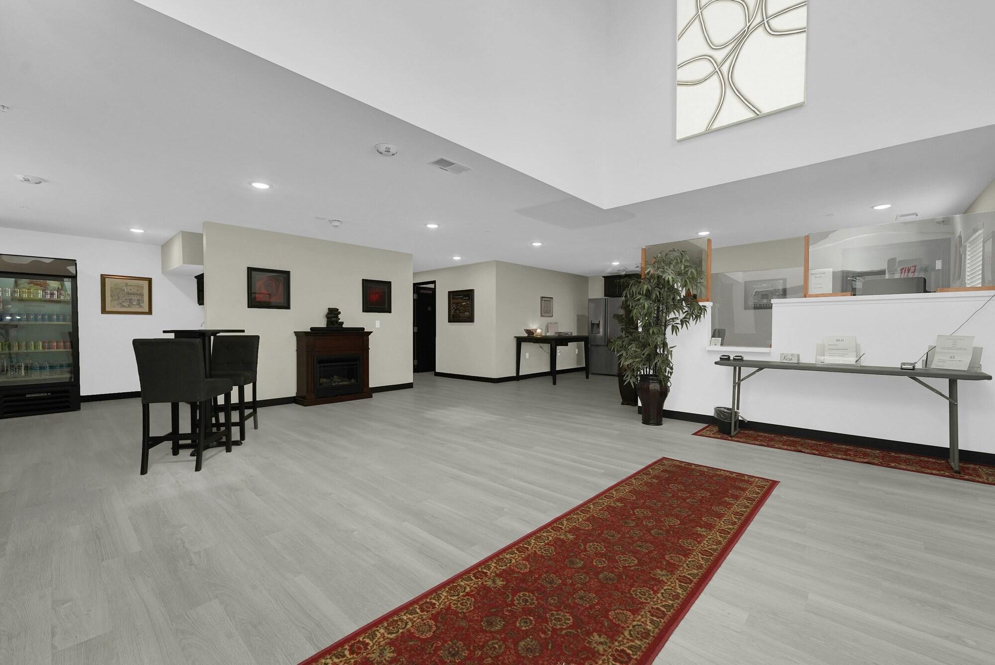 Varios Holmes Suites Inn Columbus Pataskala - I-70 East