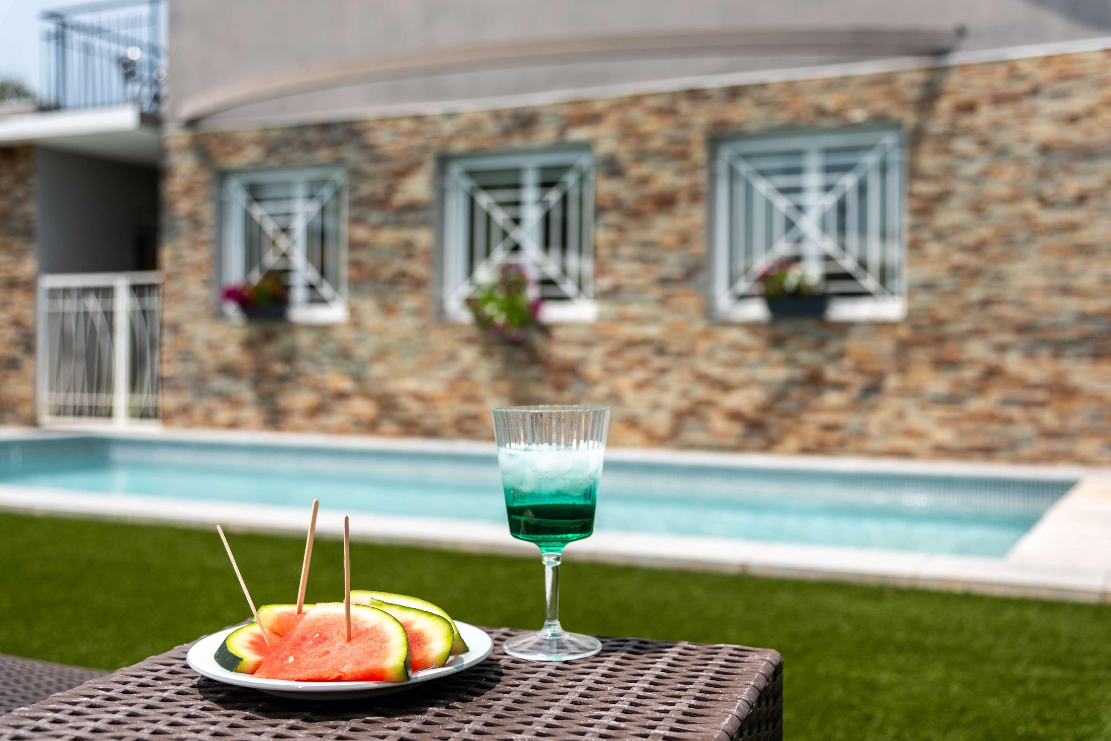 Vista Exterior Sure Hotel by Best Western Beziers Le Monestie