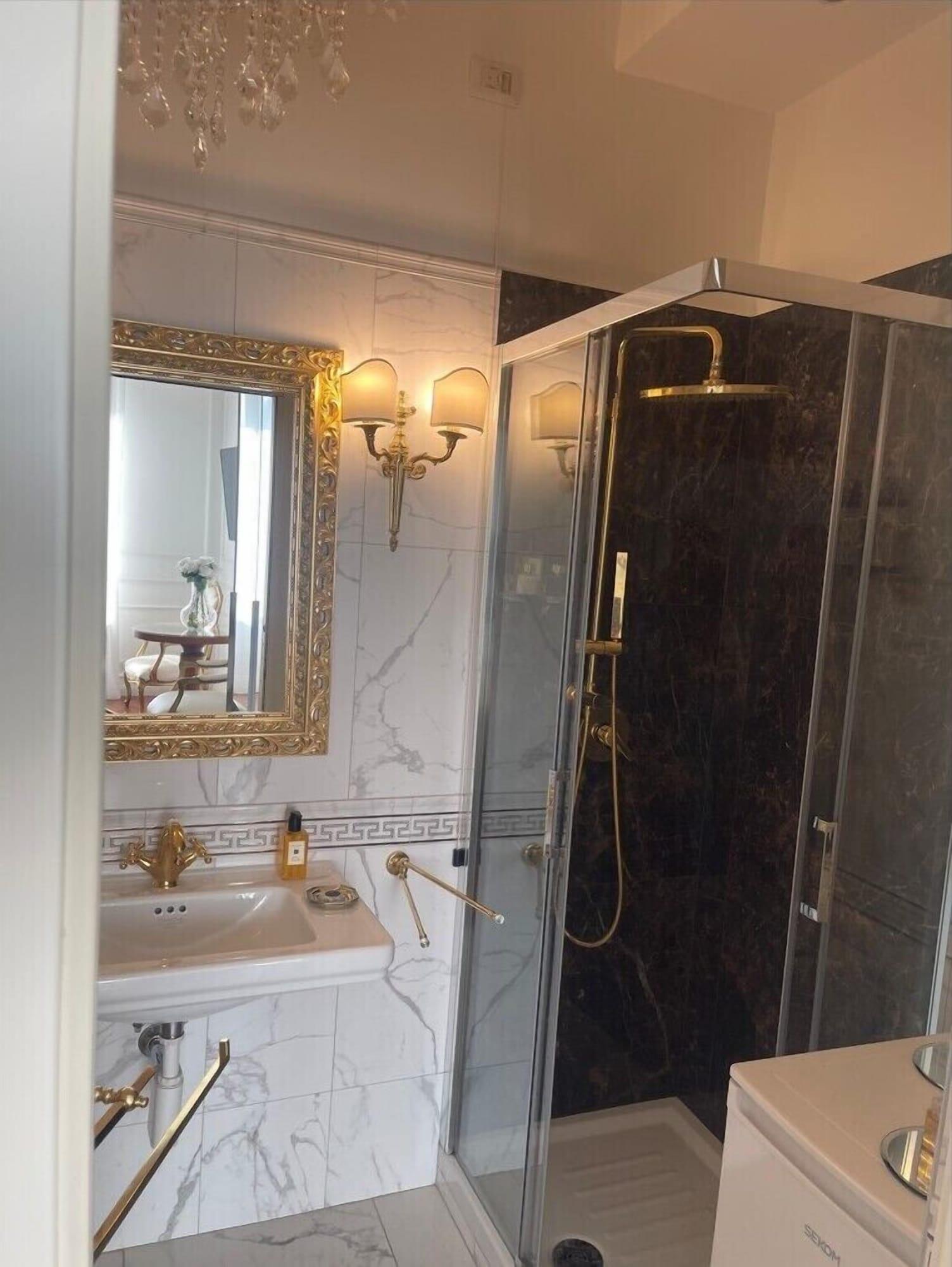 Equipamiento de Habitación King Plaza