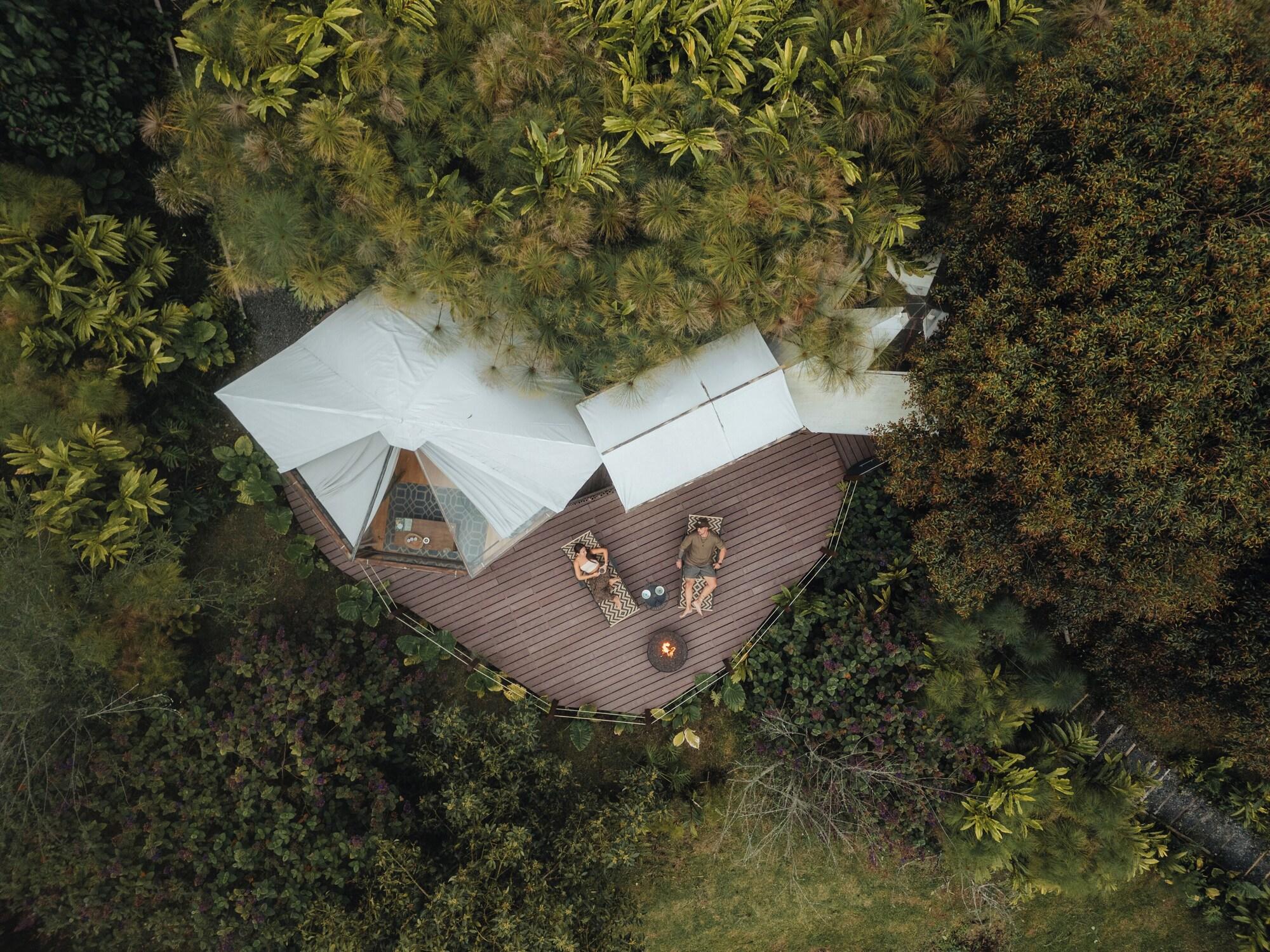 Varios Glamping Lumbre