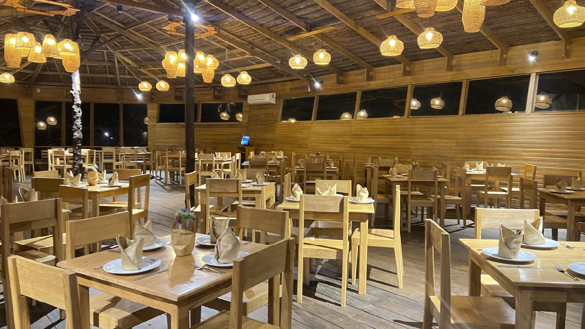 Restaurant Hotel Amazon by On Vacation