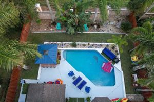 Vacation Rental - Space Coast Oasis Solar Heated Pool, Hot Tub, Movie Theater & Aquarium