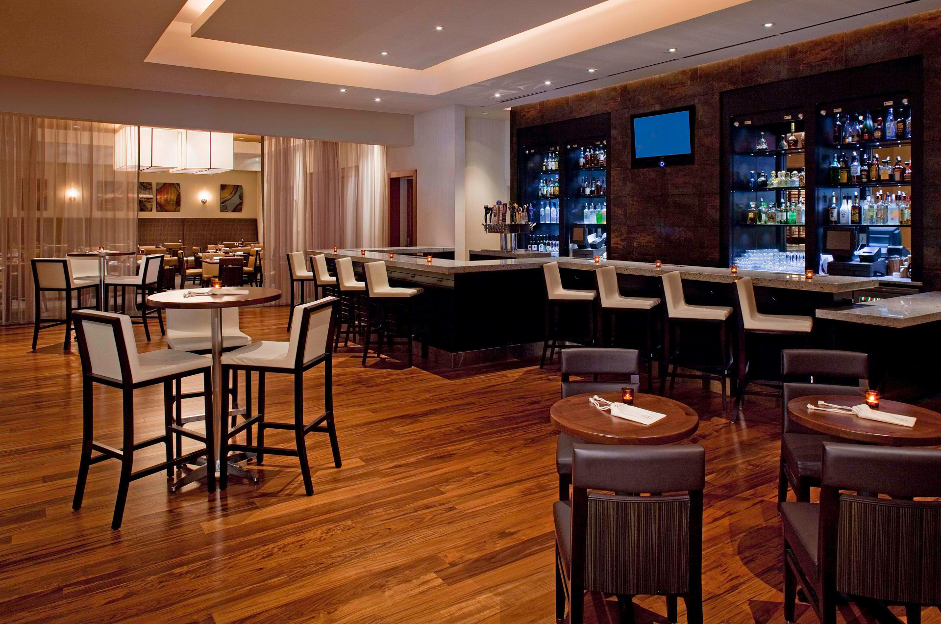 Bar/Salón Hyatt Regency Wichita