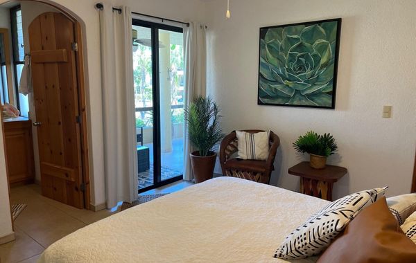 2 Bed/2 Bath Condo in the heart of San Jose del Cabo, 5 minutes from the beach! - Hoteles en San Jose del Cabo, Centro